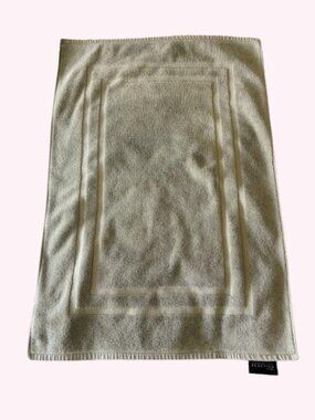 Kenneth Cole Reaction Home 100% Cotton Sage Green Bath Mat